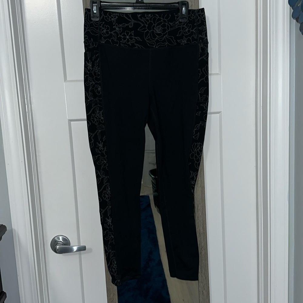 Skechers Black Floral Leggings